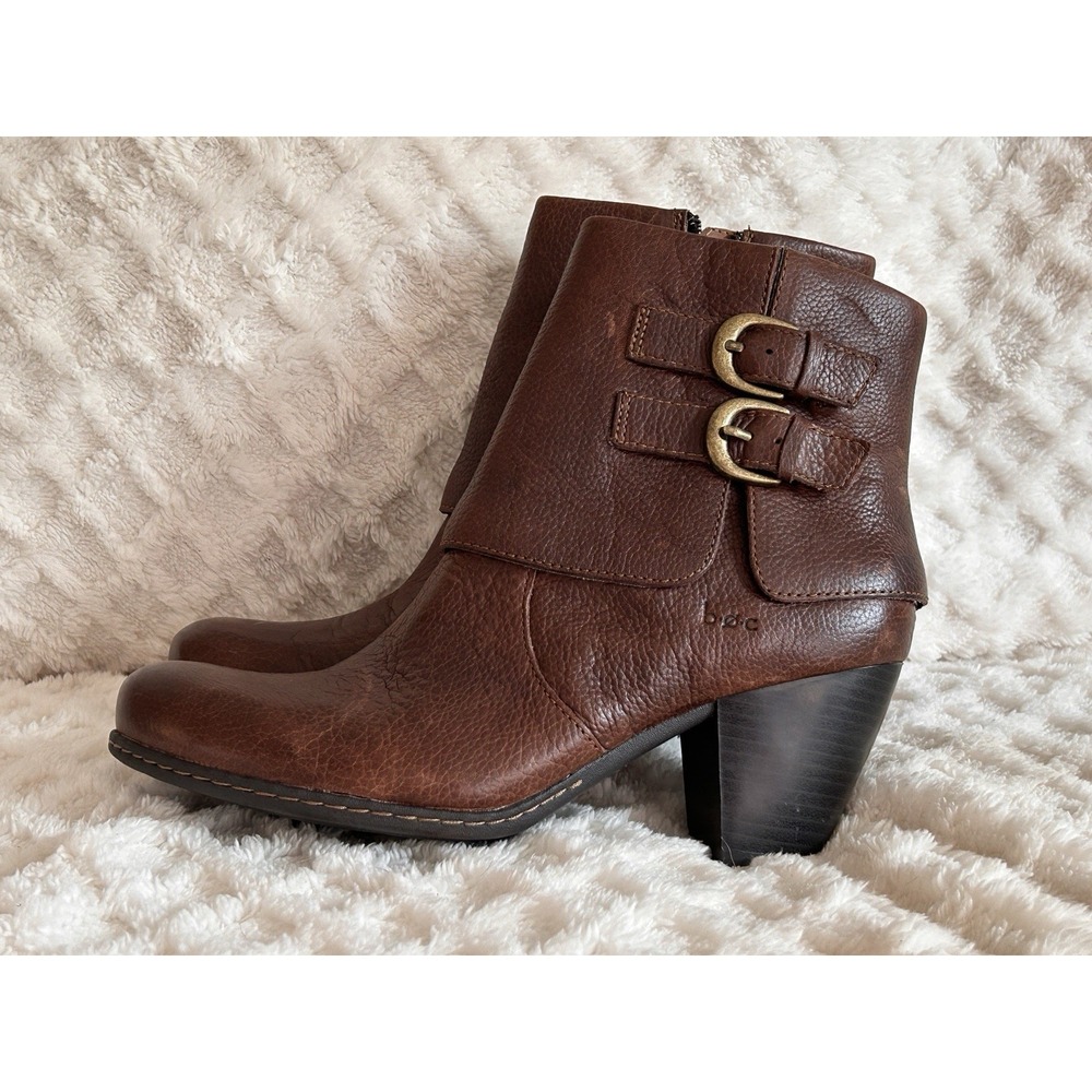 Born Womens Traipse Boot Size 8.5 Brown Leather Bootie Block Heel Never Worn